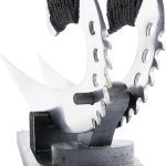 Riddick Saber Claws Knife Life Size Metal Replica